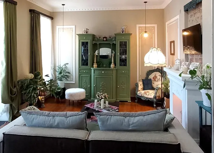 Deja-View House